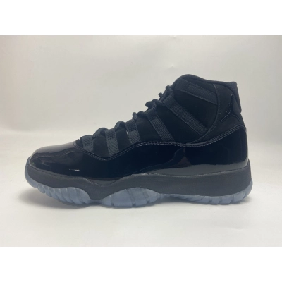 Jordan 11 Retro Cap and Gown 01