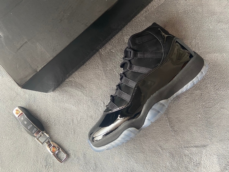 Jordan 11 Retro Cap and Gown
