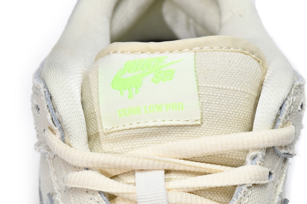 Nike SB Dunk Low Mummy