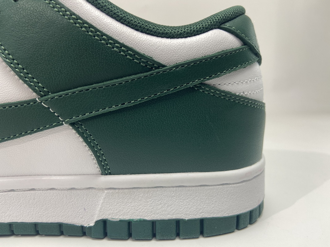 Nike Dunk Low Michigan State (Mid Quality)