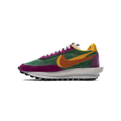 Nike LD Waffle sacai Pine Green 01