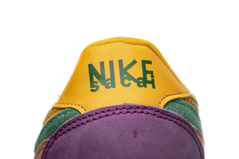 Nike LD Waffle sacai Pine Green