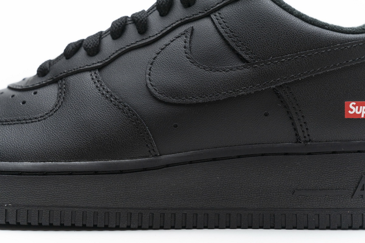 Nike Air Force 1 Low Supreme Black