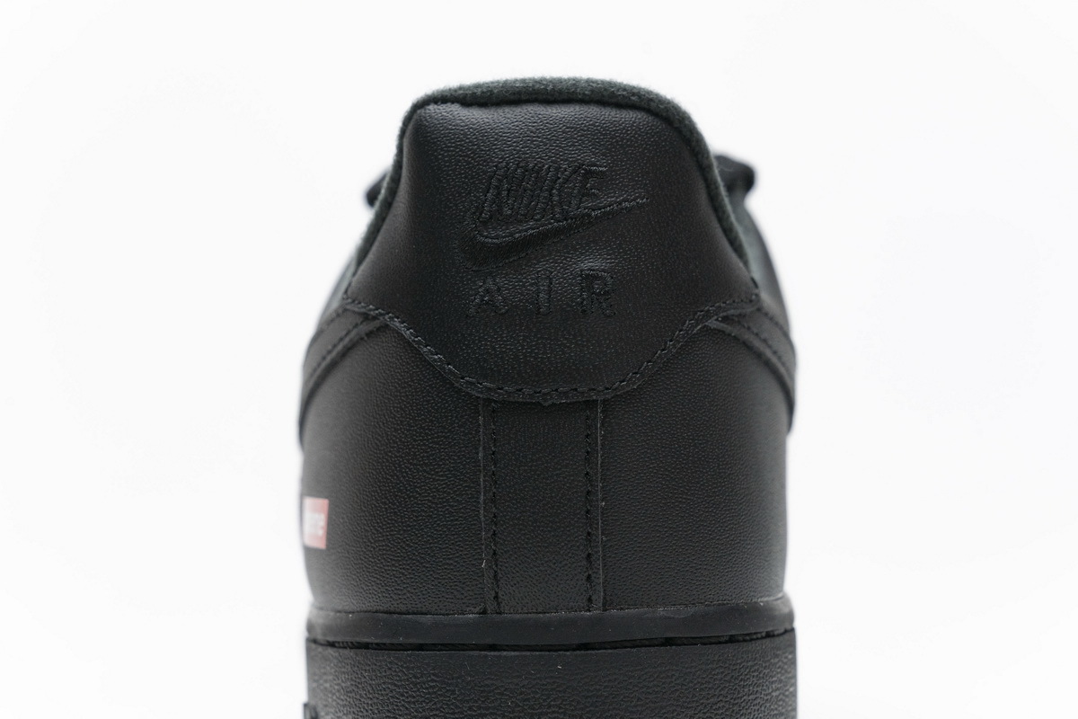 Nike Air Force 1 Low Supreme Black