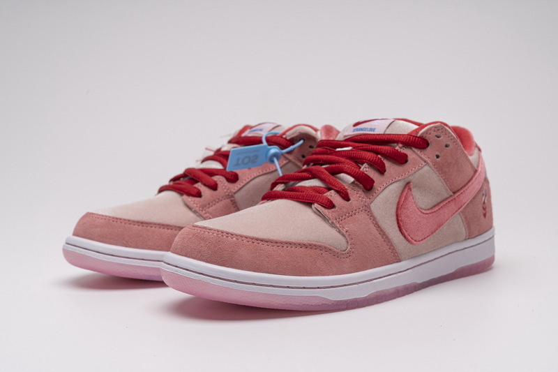 Nike SB Dunk Low StrangeLove Skateboards (Special Box) (Mid Quality)