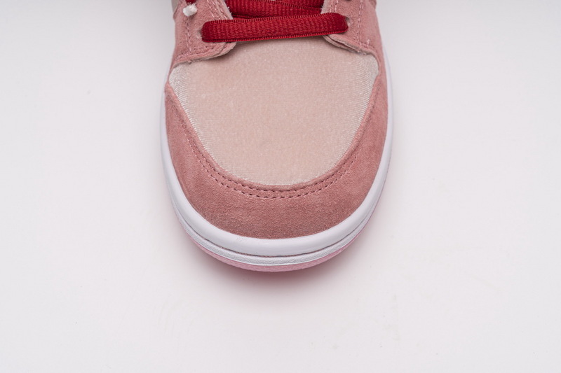 Nike SB Dunk Low StrangeLove Skateboards (Special Box) (Mid Quality)