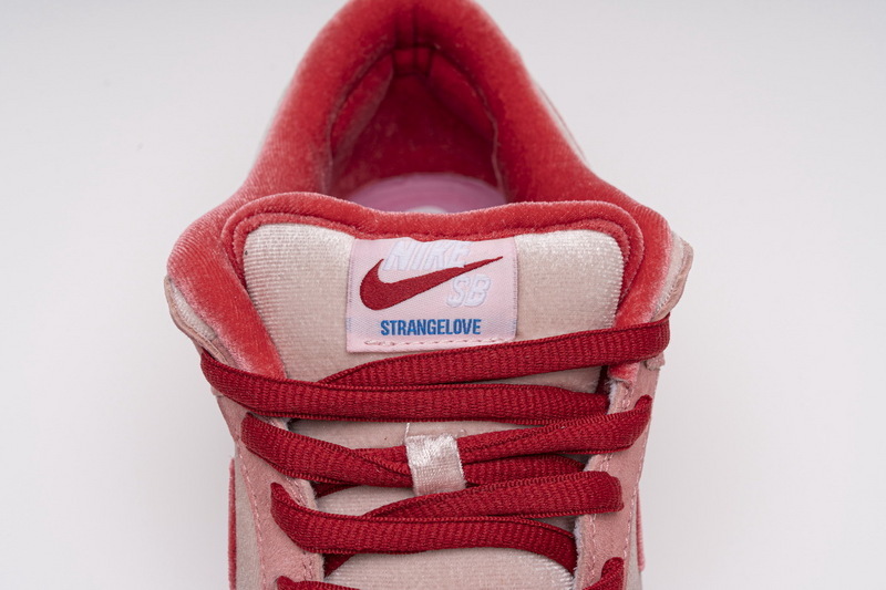 Nike SB Dunk Low StrangeLove Skateboards (Special Box) (Mid Quality)