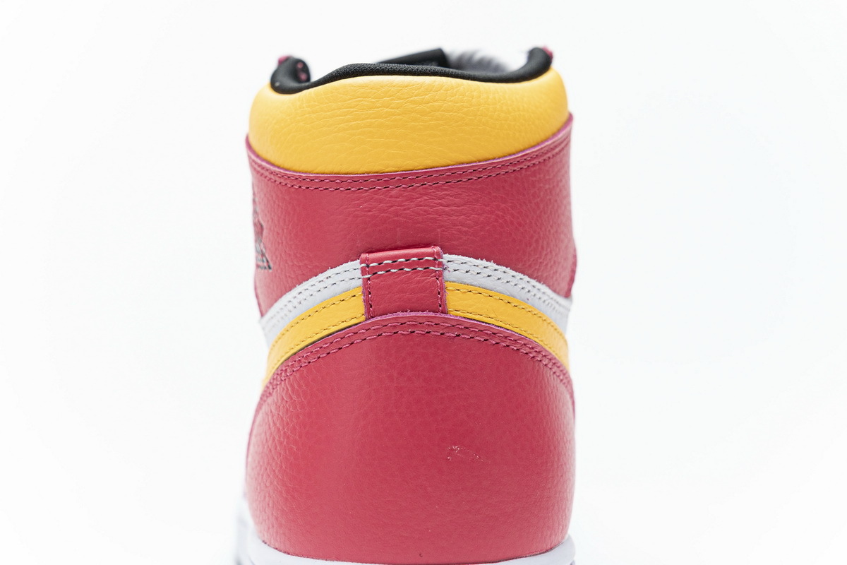 Jordan 1 Retro High OG Light Fusion Red (Mid Quality)