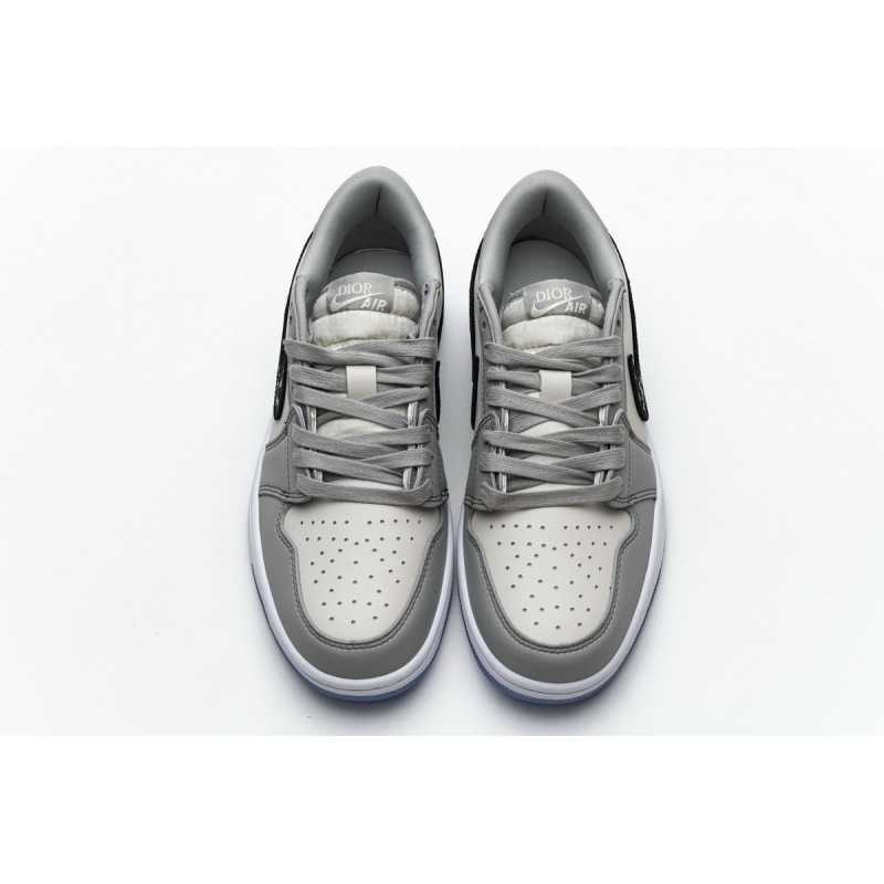 Jordan 1 Retro Low Dior