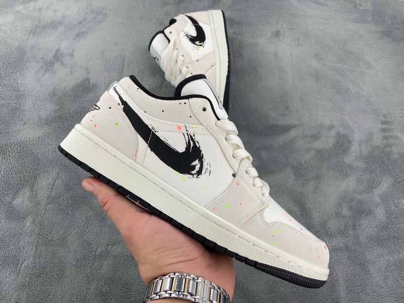 Jordan 1 Low SE Paint Splatter (GS) (Cheap Sneakers)