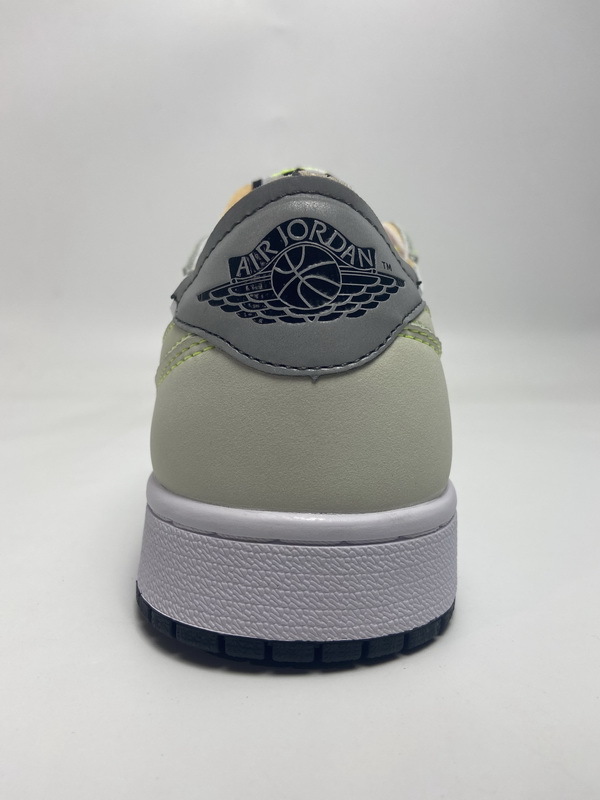 Jordan 1 Retro Low White Ghost Green Black (Cheap Sneakers)