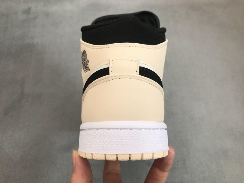Jordan 1 Mid Barely Orange Light Violet (Mid Quality)