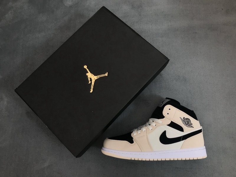 Jordan 1 Mid Barely Orange Light Violet (Mid Quality)