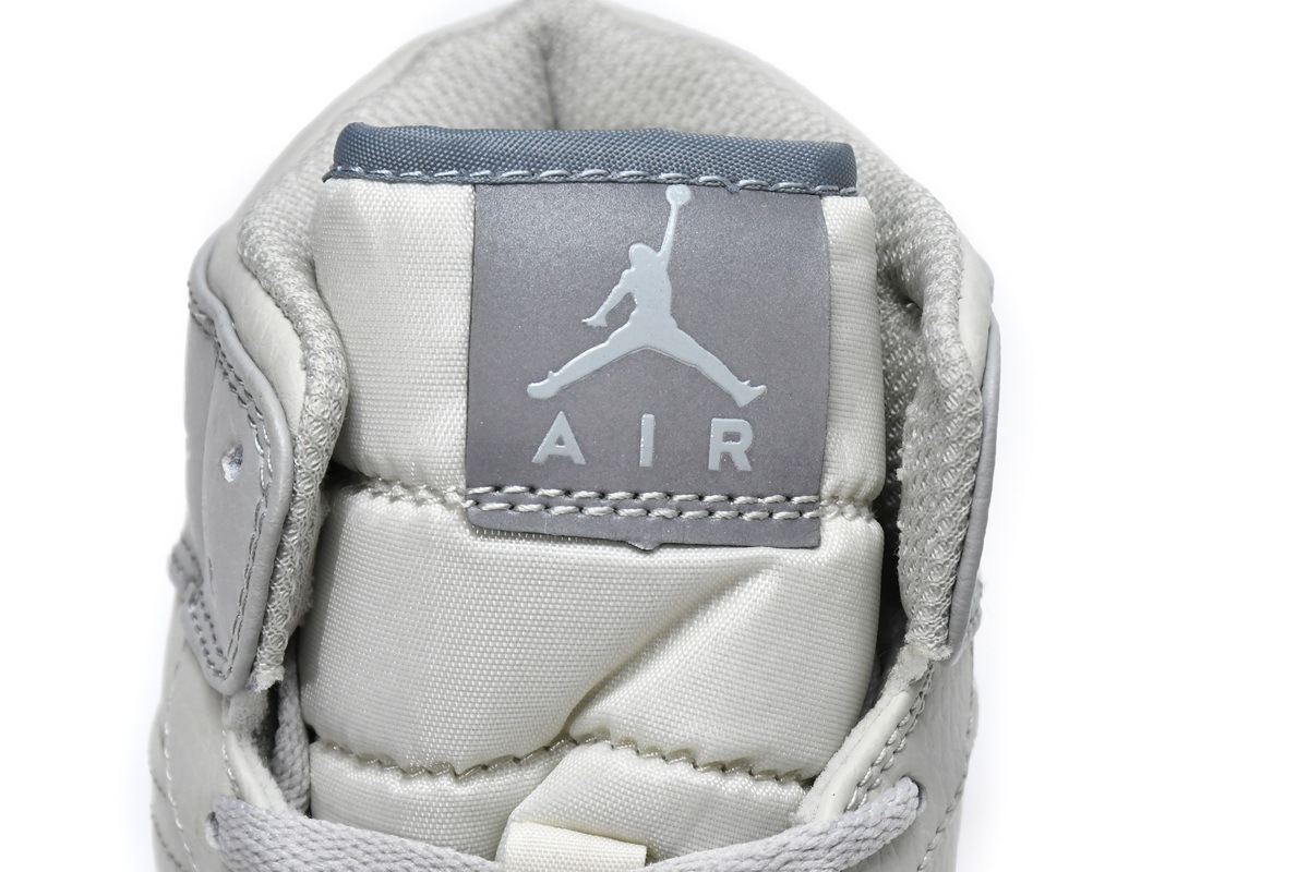 Jordan 1 Mid Light Bone (Mid Quality)