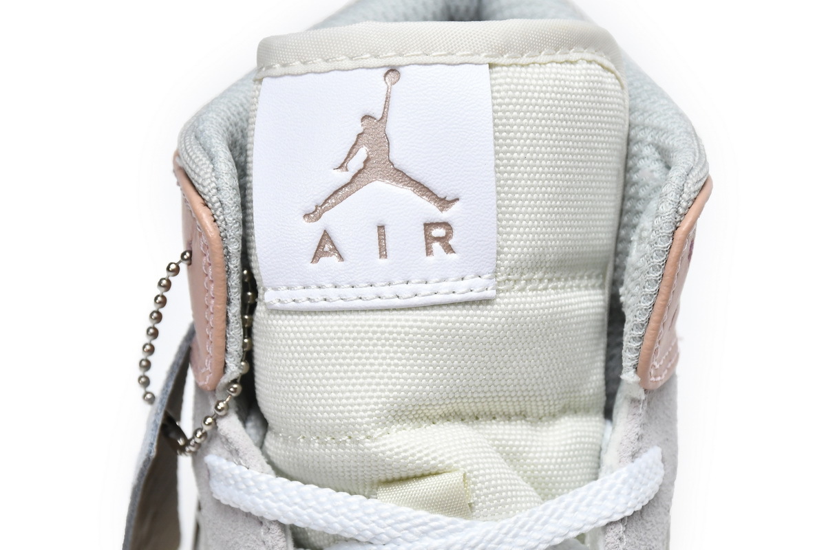 Jordan 1 Mid Milan (Mid Quality)
