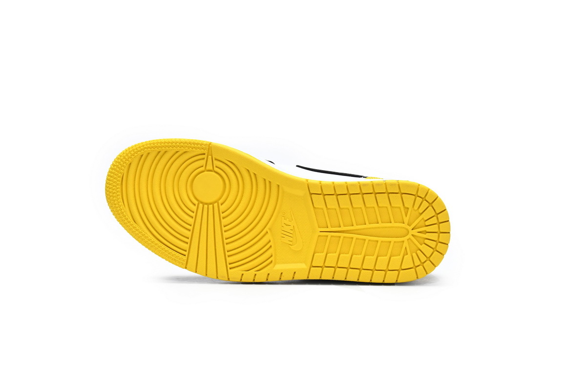 Jordan 1 Mid Yellow Toe Black (Mid Quality)