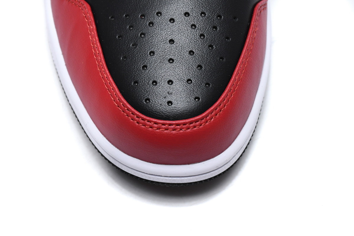 Jordan 1 Mid Chicago Toe (Mid Quality)