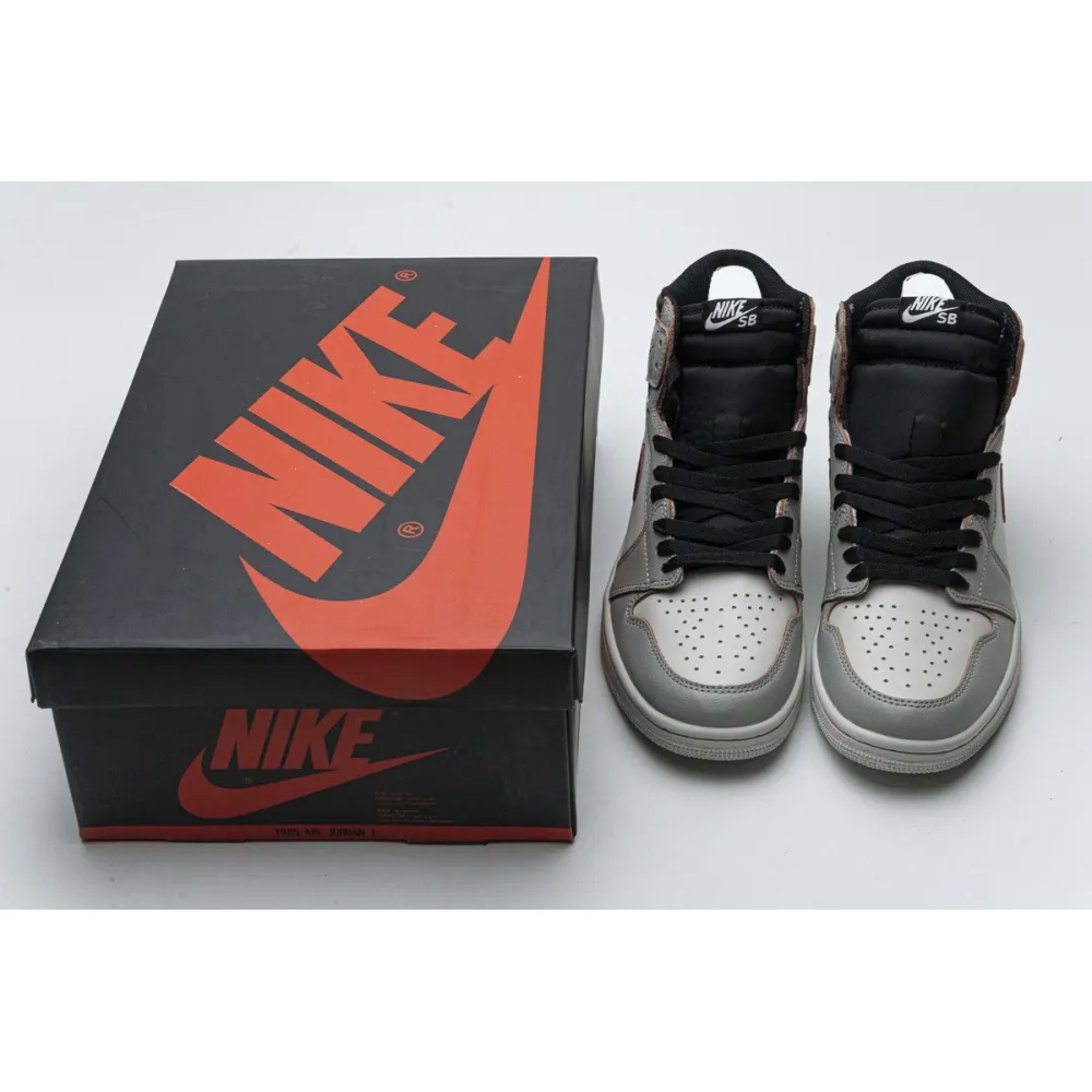Jordan 1 Retro High OG Defiant SB NYC to Paris (Mid Quality)