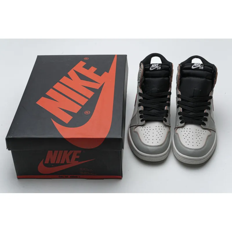Jordan 1 Retro High OG Defiant SB NYC to Paris (Mid Quality)