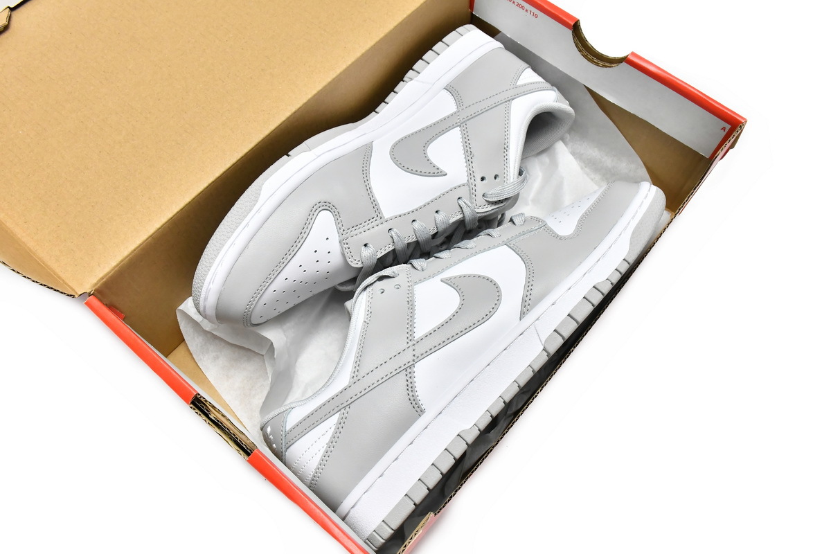 Nike Dunk Low Photon Dust
