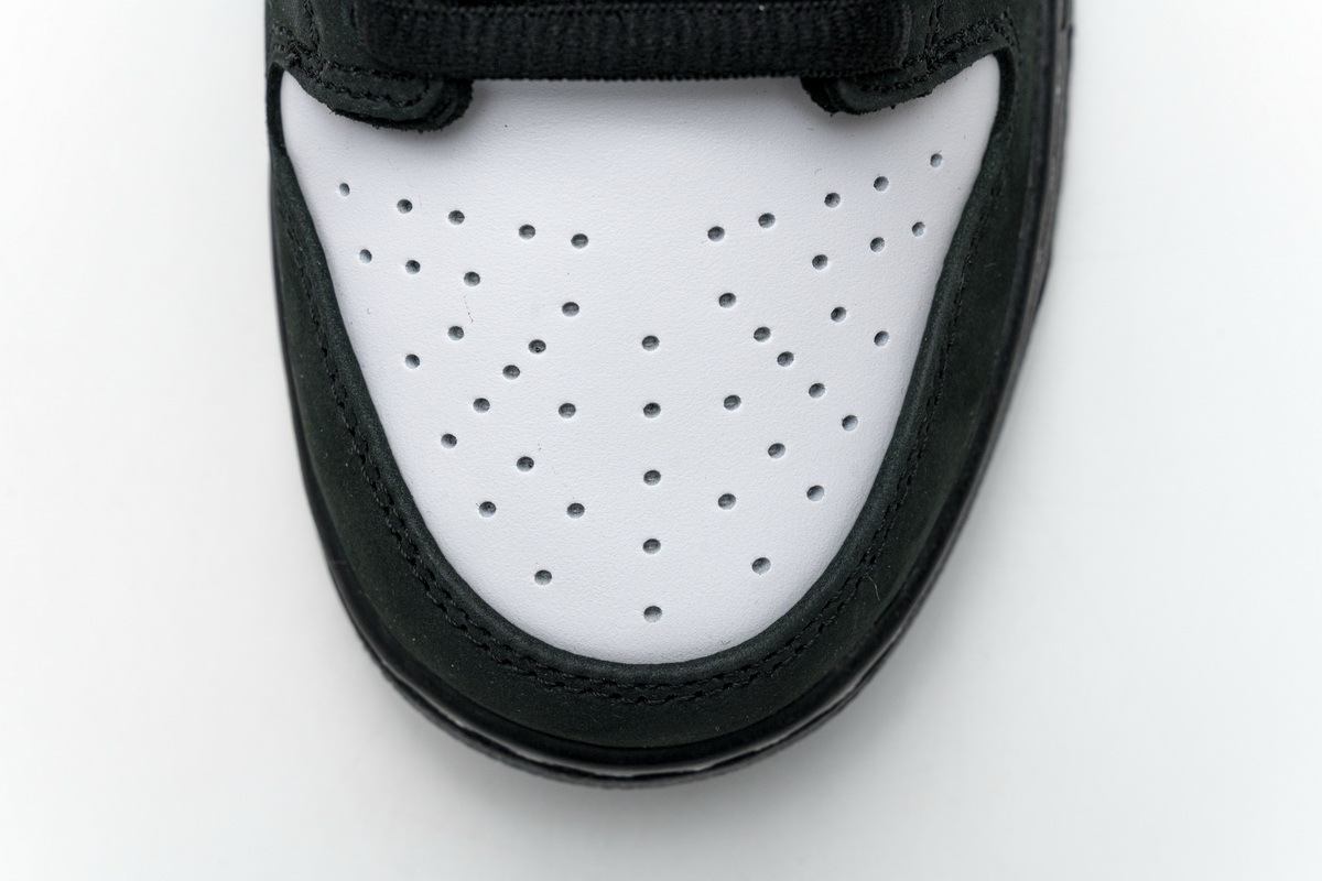 Nike SB Dunk Low Staple Panda Pigeon