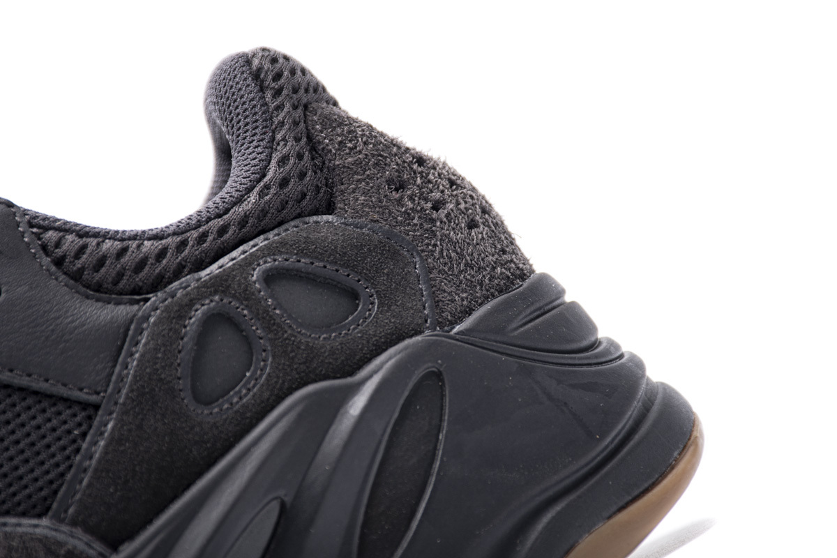 adidas Yeezy Boost 700 Utility Black