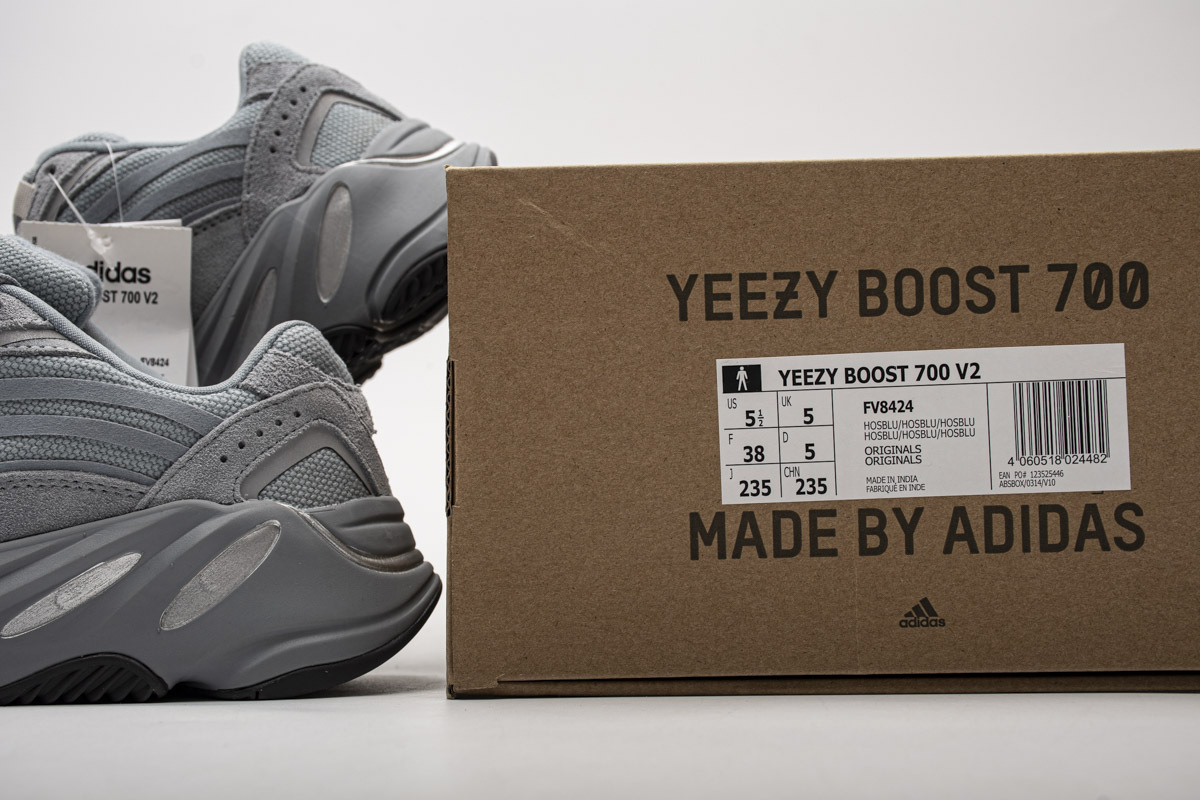 adidas Yeezy Boost 700 V2 Hospital Blue (Cheap Sneakers)