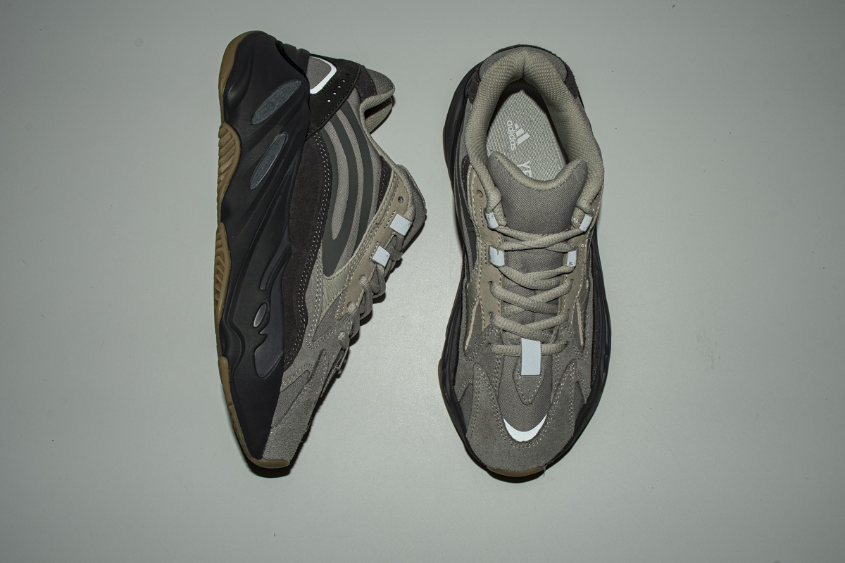 adidas Yeezy Boost 700 V2 Tephra (Cheap Sneakers)