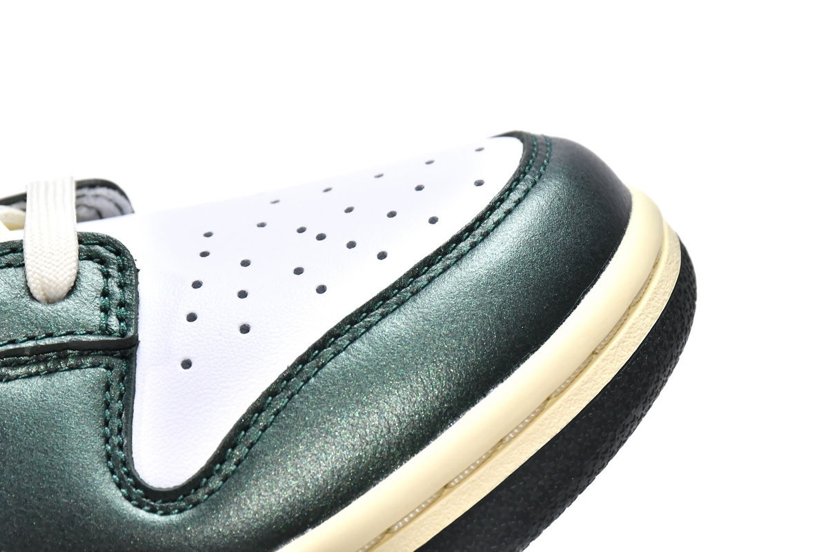 Nike Dunk Low Vintage Green