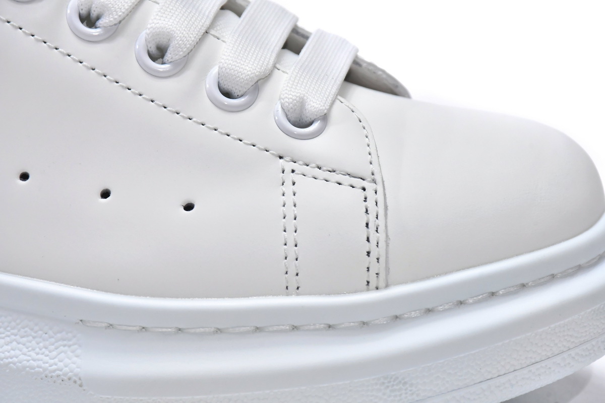 Alexander McQueen Oversized Ivory Black
