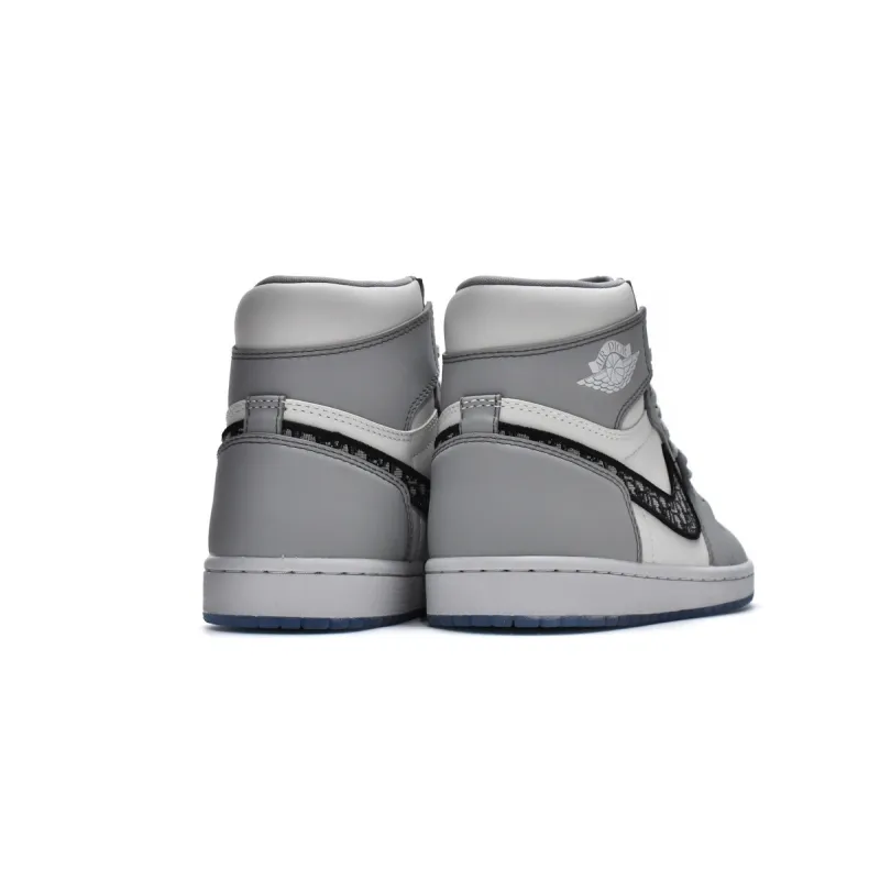 Jordan 1 Retro High Dior