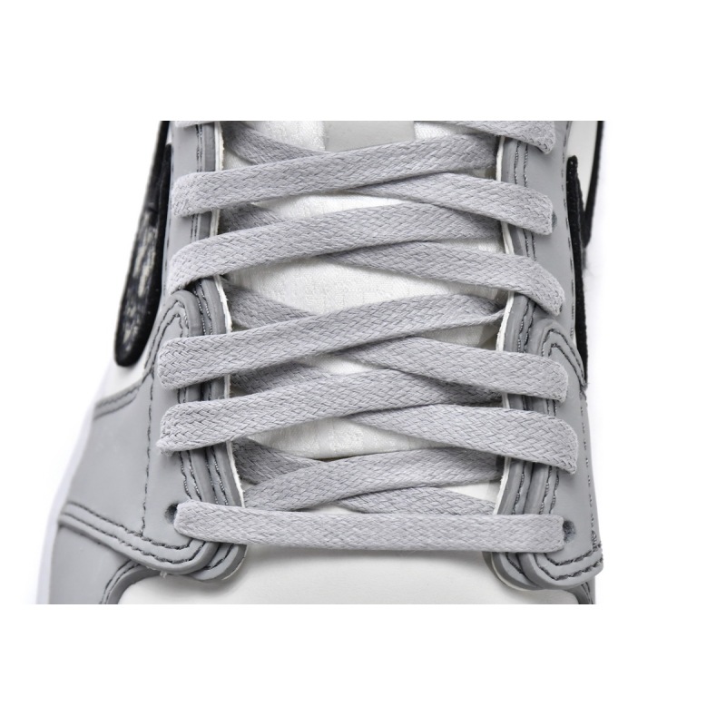 Jordan 1 Retro High Dior