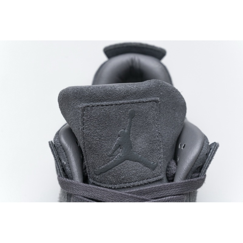 Jordan 4 Retro Kaws