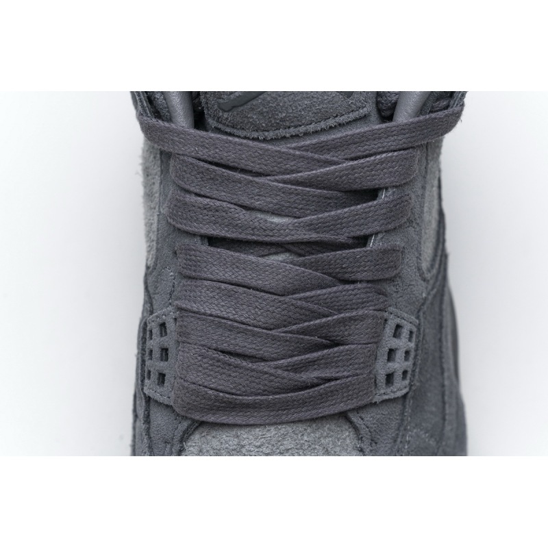 Jordan 4 Retro Kaws