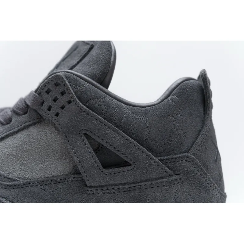 Jordan 4 Retro Kaws