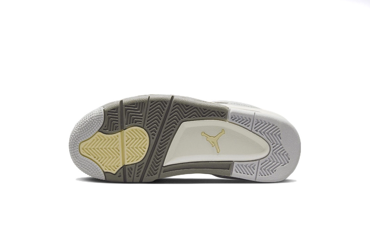 Jordan 4 Retro SE Craft Photon Dust