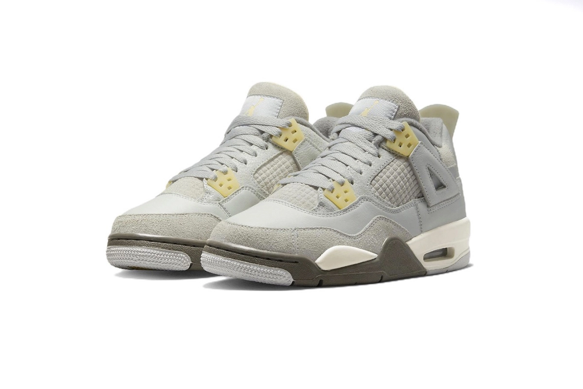 Jordan 4 Retro SE Craft Photon Dust