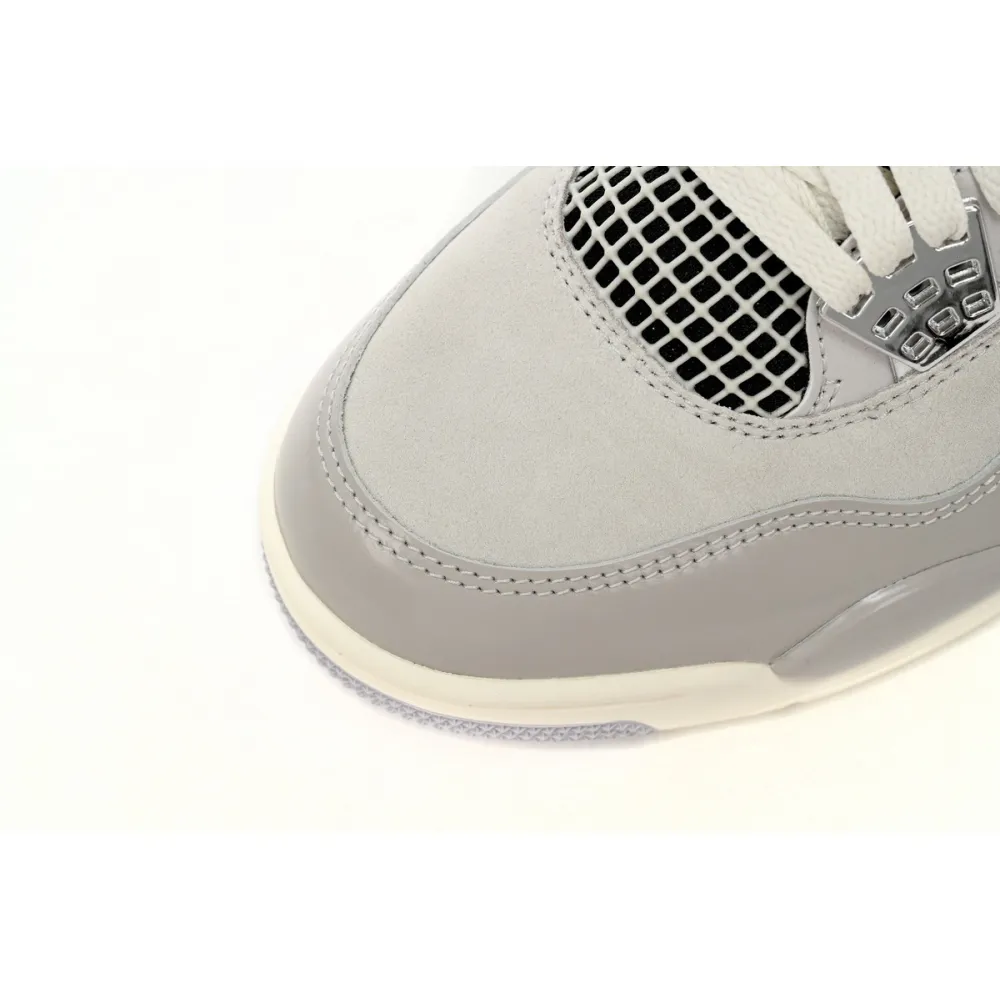 Jordan 4 Retro Frozen Moments 