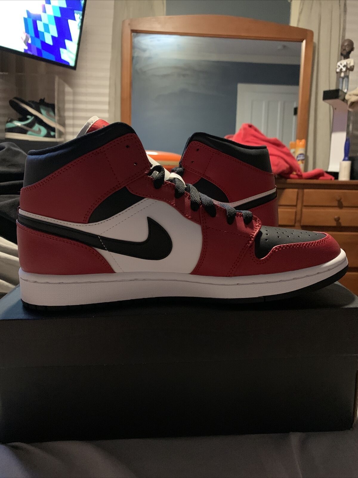 Jordan 1 Mid Chicago Toe review Ophelia Richard