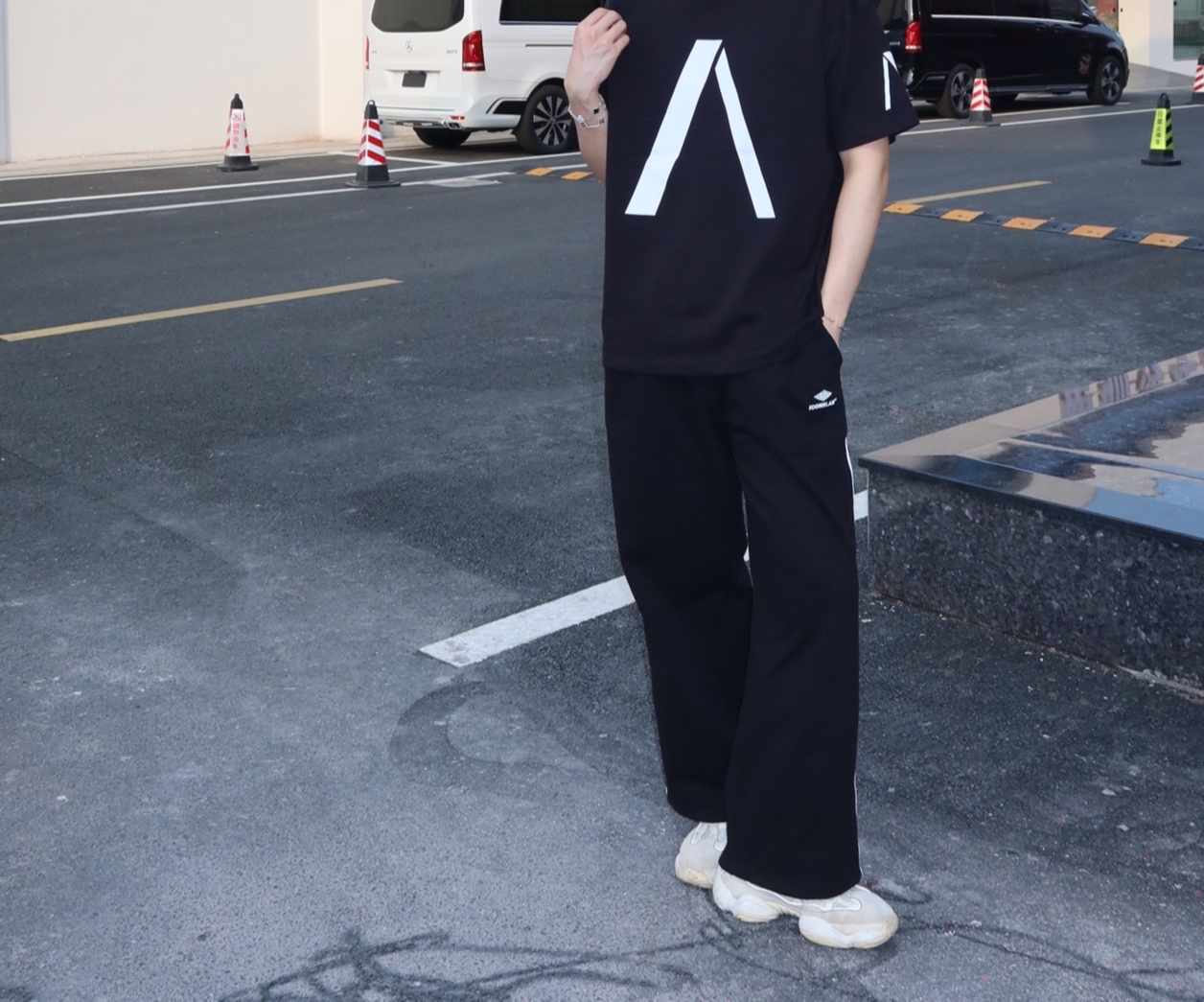 Zafa Wear Balenciaga T-Shirt KT23101 review Meroy Fowler 01