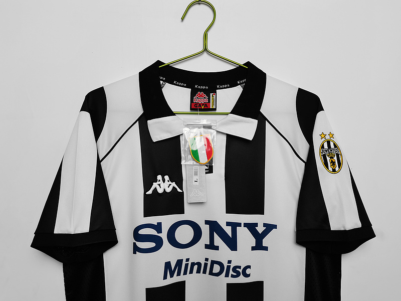 Serie A 1997/98 Juventus Retro Home Soccer Jersey