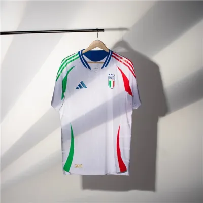 Italy 24/25 Away Jersey 02