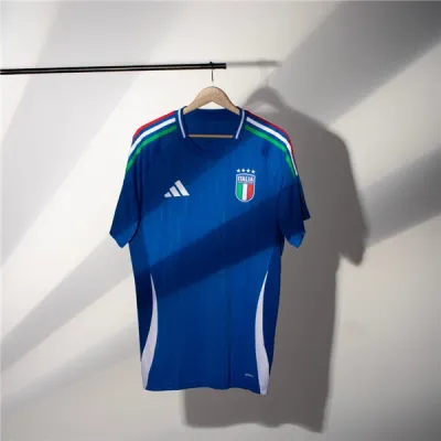 Italy 24/25 Home Jersey 02