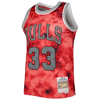 Men's Chicago Bulls Scottie Pippen Red 1997/98 Galaxy Swingman Jersey 02