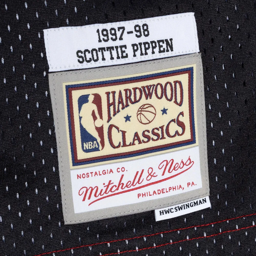 Men's Chicago Bulls Scottie Pippen Red/Black Hardwood Classics 1997/98 Split Swingman Jersey