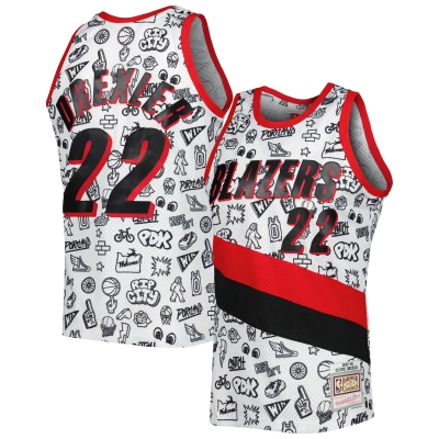 Men's Portland Trail Blazers Clyde Drexler White 1991-92 Hardwood Classics Doodle Swingman Jersey 01