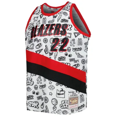 Men's Portland Trail Blazers Clyde Drexler White 1991/92 Hardwood Classics Doodle Swingman Player Jersey 02