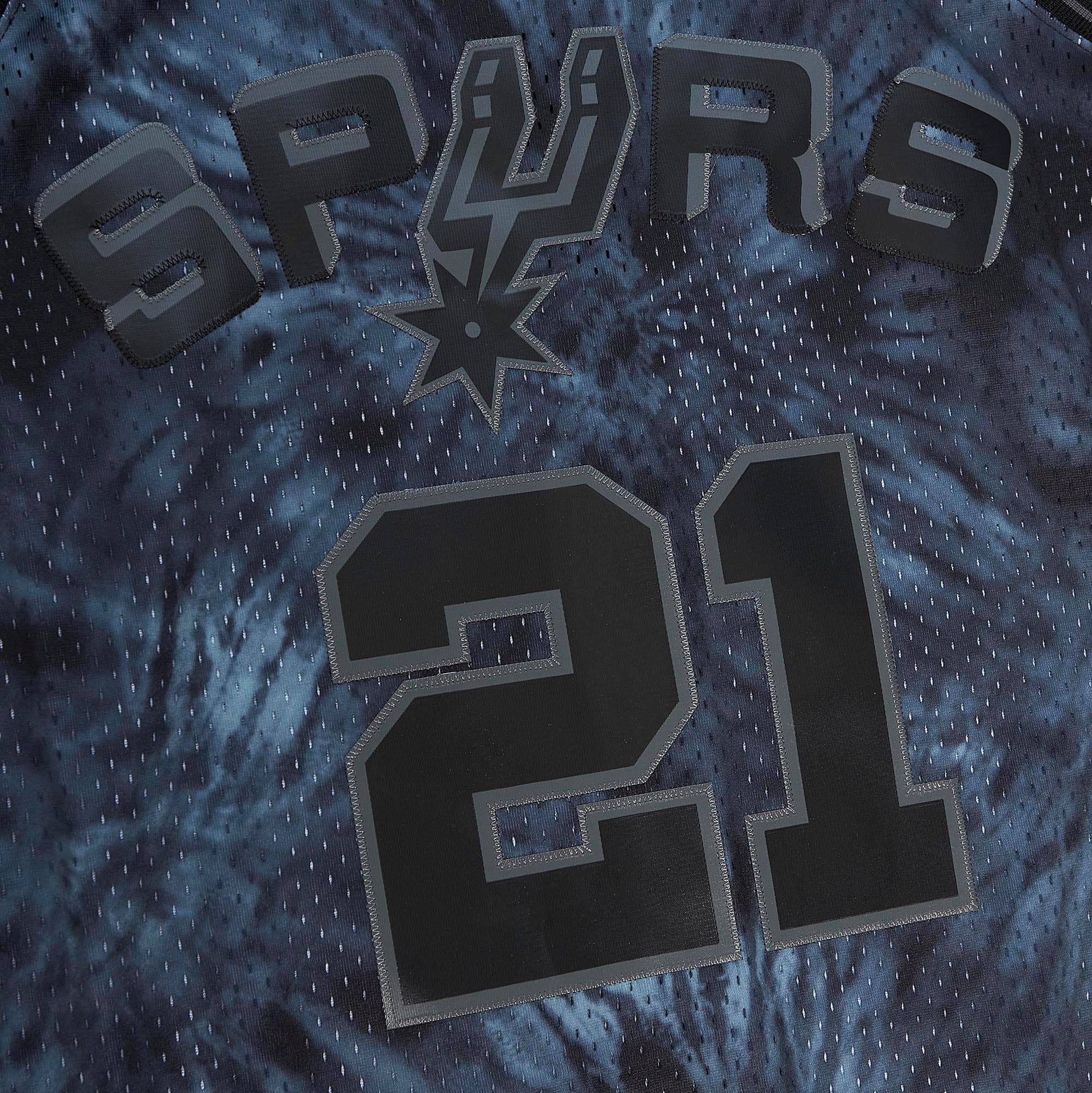 Men's San Antonio Spurs Tim Duncan Black Hardwood Classics 1998/99 Tie-Dye Swingman Jersey