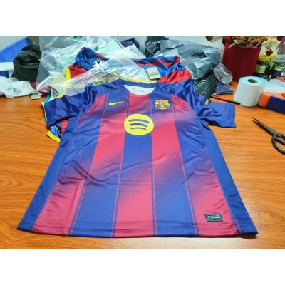 Lamine Yamal #19 Barcelona Soccer Jersey Home and Away 25/26 02