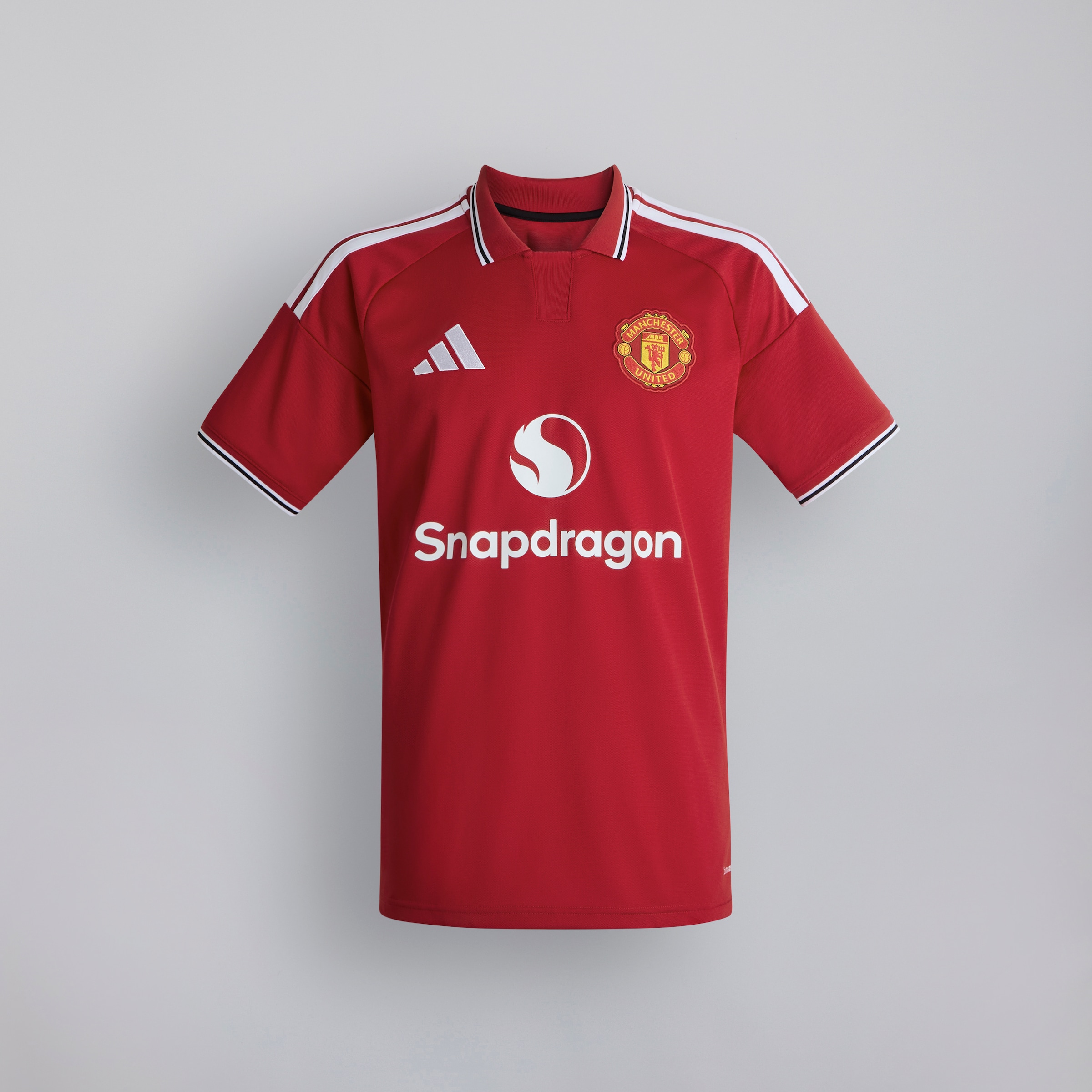 Manchester United 2026/27 #30 Benjamin Šeško Home Jersey - Fan Version Classic Football Shirt | Regular Fit